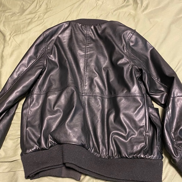 OBEY Leather jacket - Picture 4 of 5